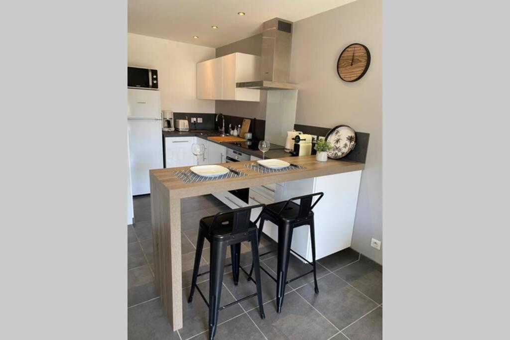Apartamento Le Continental Beau T2 Plein Centre + Parking Annecy Exterior foto