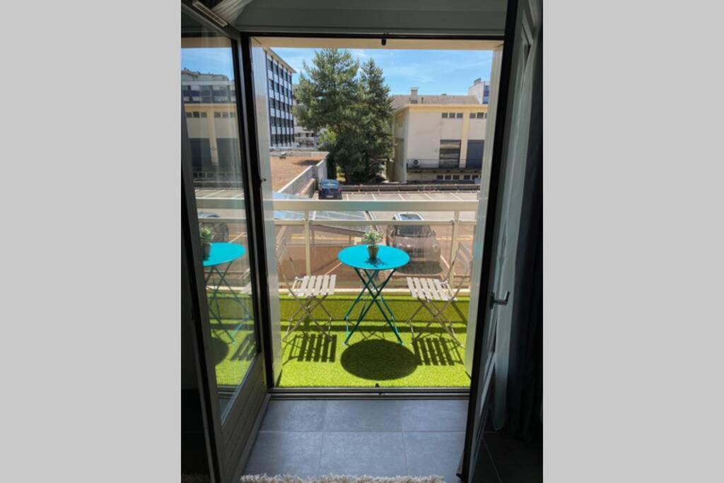Apartamento Le Continental Beau T2 Plein Centre + Parking Annecy Exterior foto